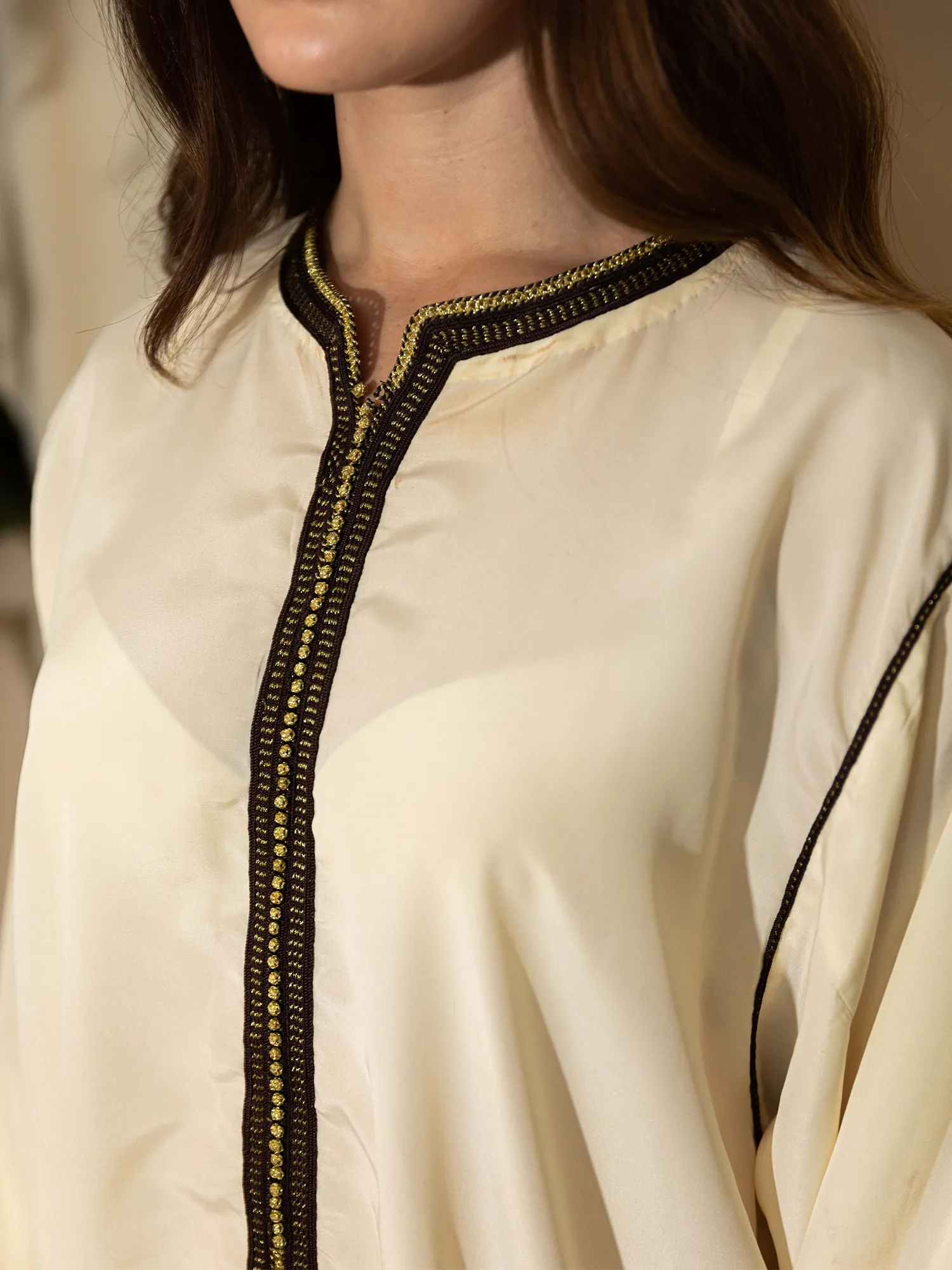 QUIET GLOW - Image 2